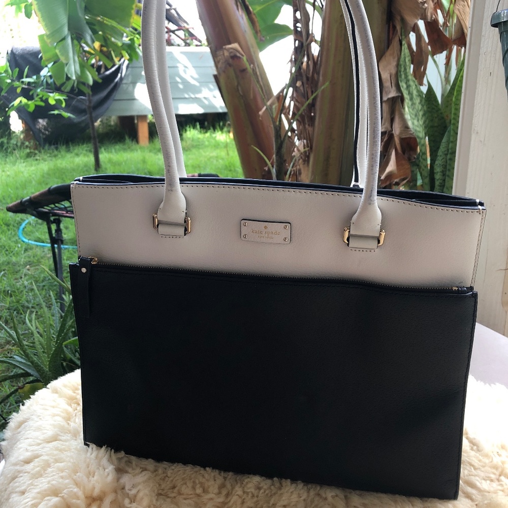 *** Kate Spade *** Black and White Tote